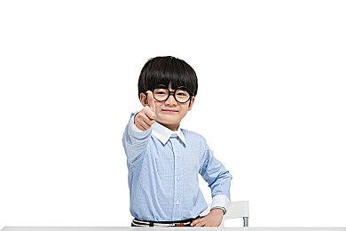 《怪兽清理模拟器》公布新预告 四人合作搞笑作战